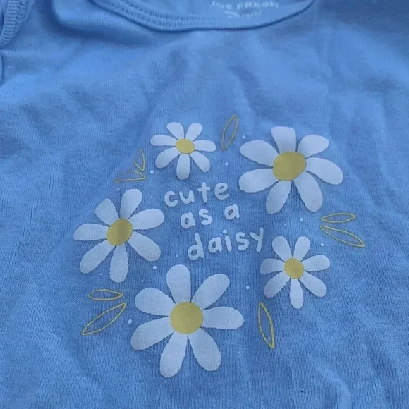 Five for 25 Joe Fresh 100%  cotton onesie with Daisy pattern - Picture 2 of 3